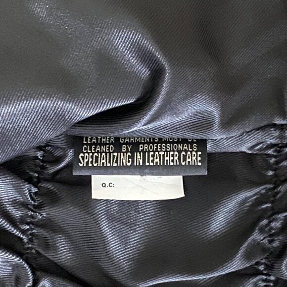 Xpert Leather Vest Harley Davidson and Large Wolf Patches Pins Women's XL - Picture 14 of 15